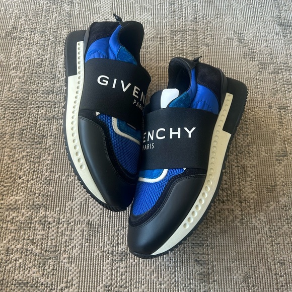 Givenchy Sneakers